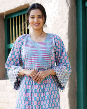 Pakistani-style ethnic kurta set